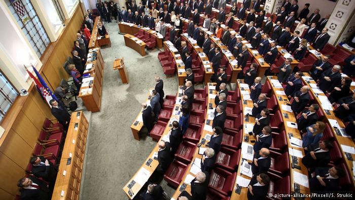 Croatia dissolves parliament, prompting snap election